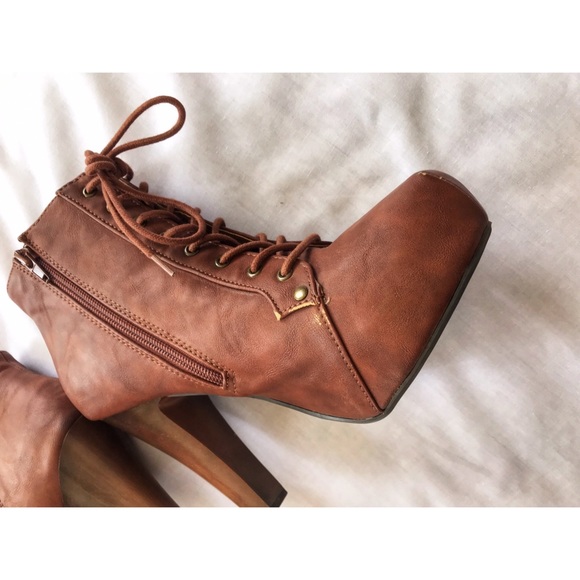 High Heeled Booties - Picture 7 of 7